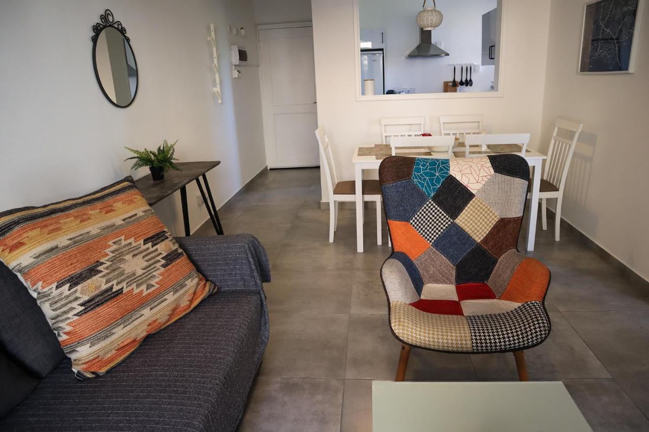 Alex'S Vacation Suite - 100M From The Beach - 6 Guests Paphos Eksteriør bilde
