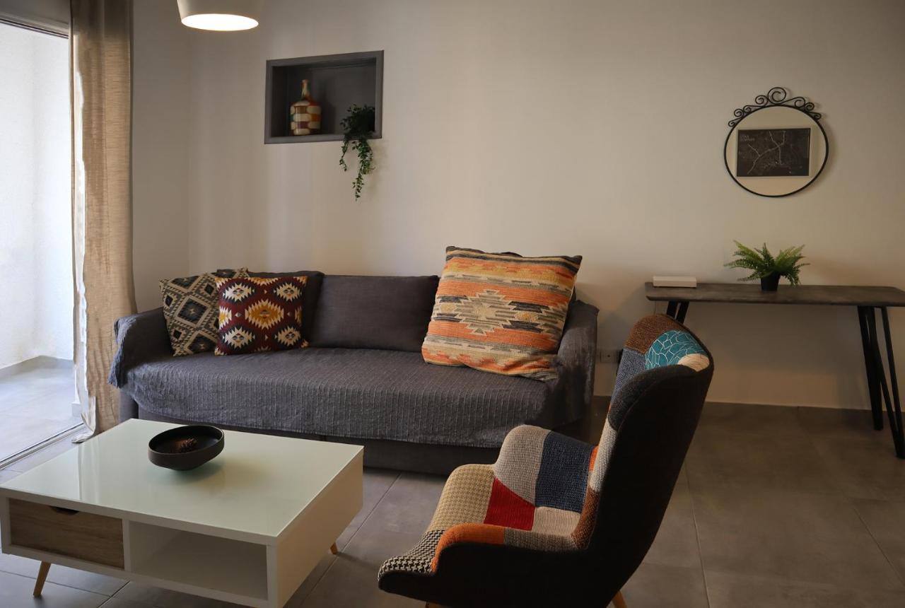 Alex'S Vacation Suite - 100M From The Beach - 6 Guests Paphos Eksteriør bilde