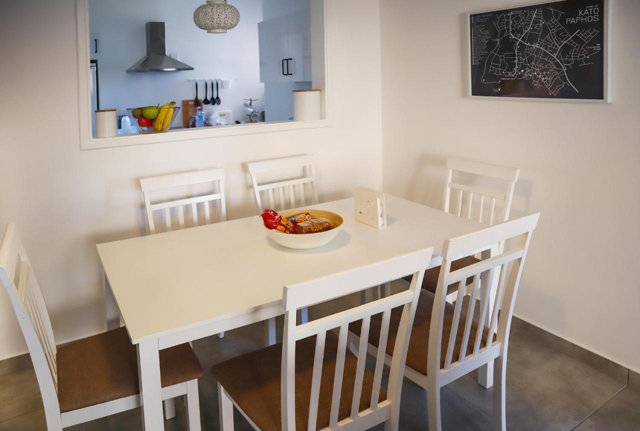 Alex'S Vacation Suite - 100M From The Beach - 6 Guests Paphos Eksteriør bilde